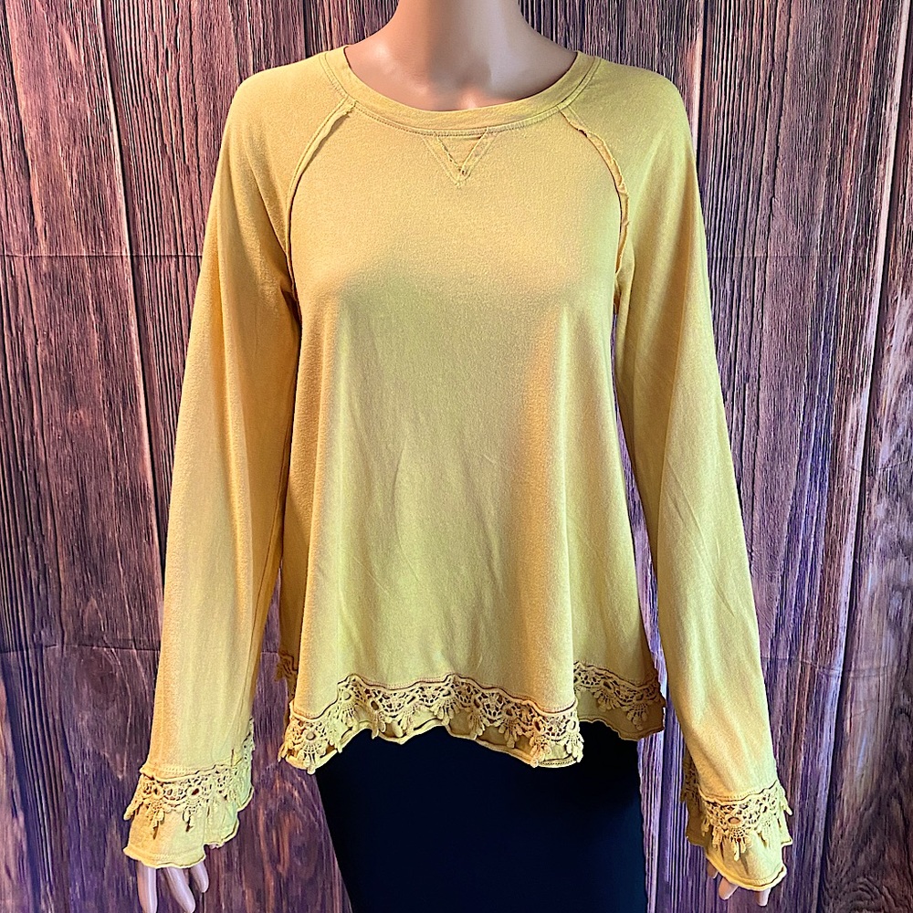 Altar’d State sz small yellow floral embroider lined boho blouse with